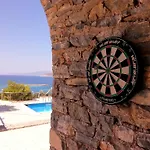 Archipelagos Boutique Schoinoussa
