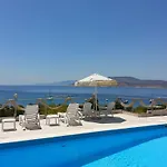 Archipelagos Boutique 3*