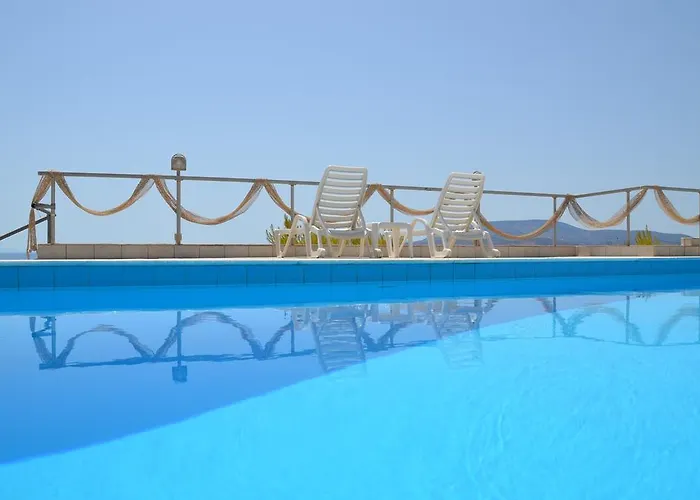 Archipelagos Boutique 3*